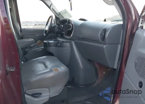 2006 Ford E-250 z USA, uszkodzony, nr VIN 1FTNE24WX6HA89961